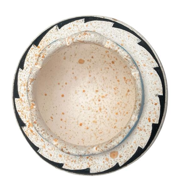 Vintage Native American Acoma Hand Painted Clay Seed Pot - Picture 4 of 6